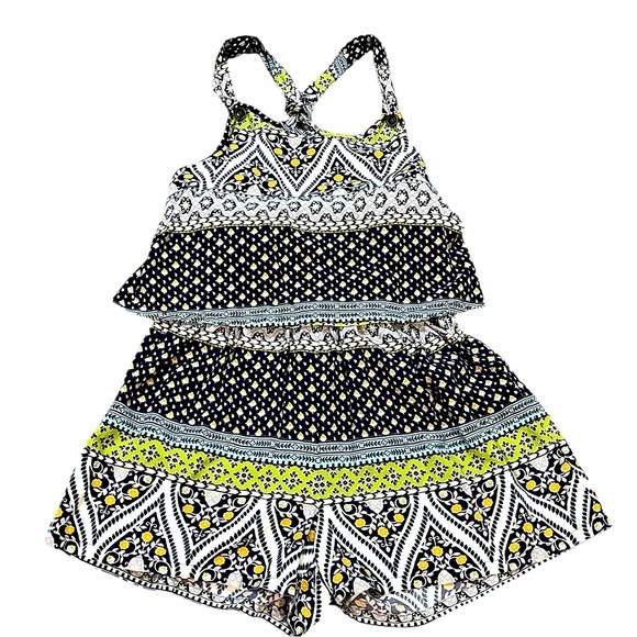 Matilda Jane Other - Matilda Jane girls size 10 tank style romper black and green EUC